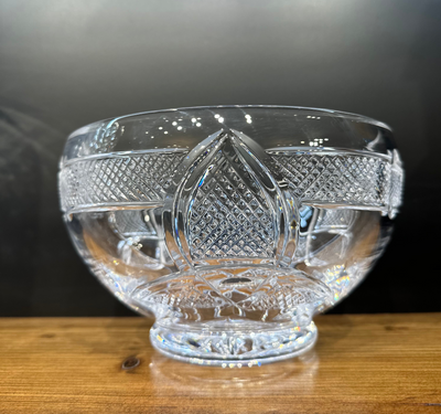 Trinity knot bowl